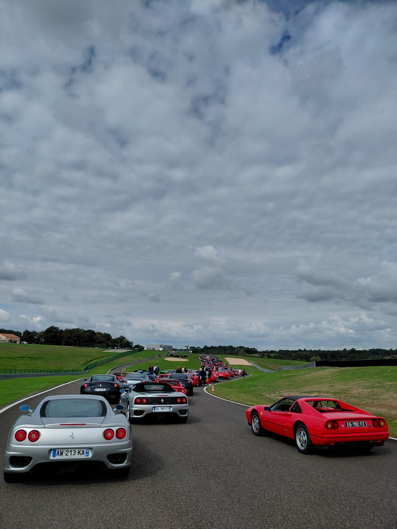 Meeting FERRARISTA SEPTEMBRE 2025 Cognac CHARENTE (61).jpg