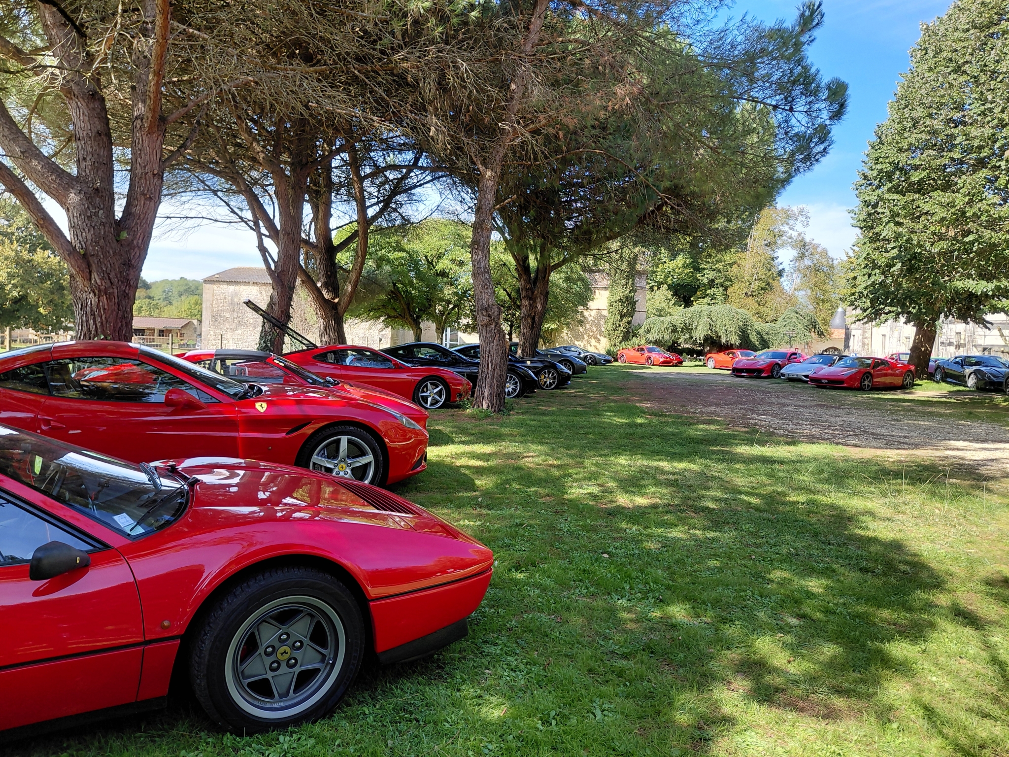 Meeting FERRARISTA SEPTEMBRE 2025 Cognac CHARENTE (92).jpg