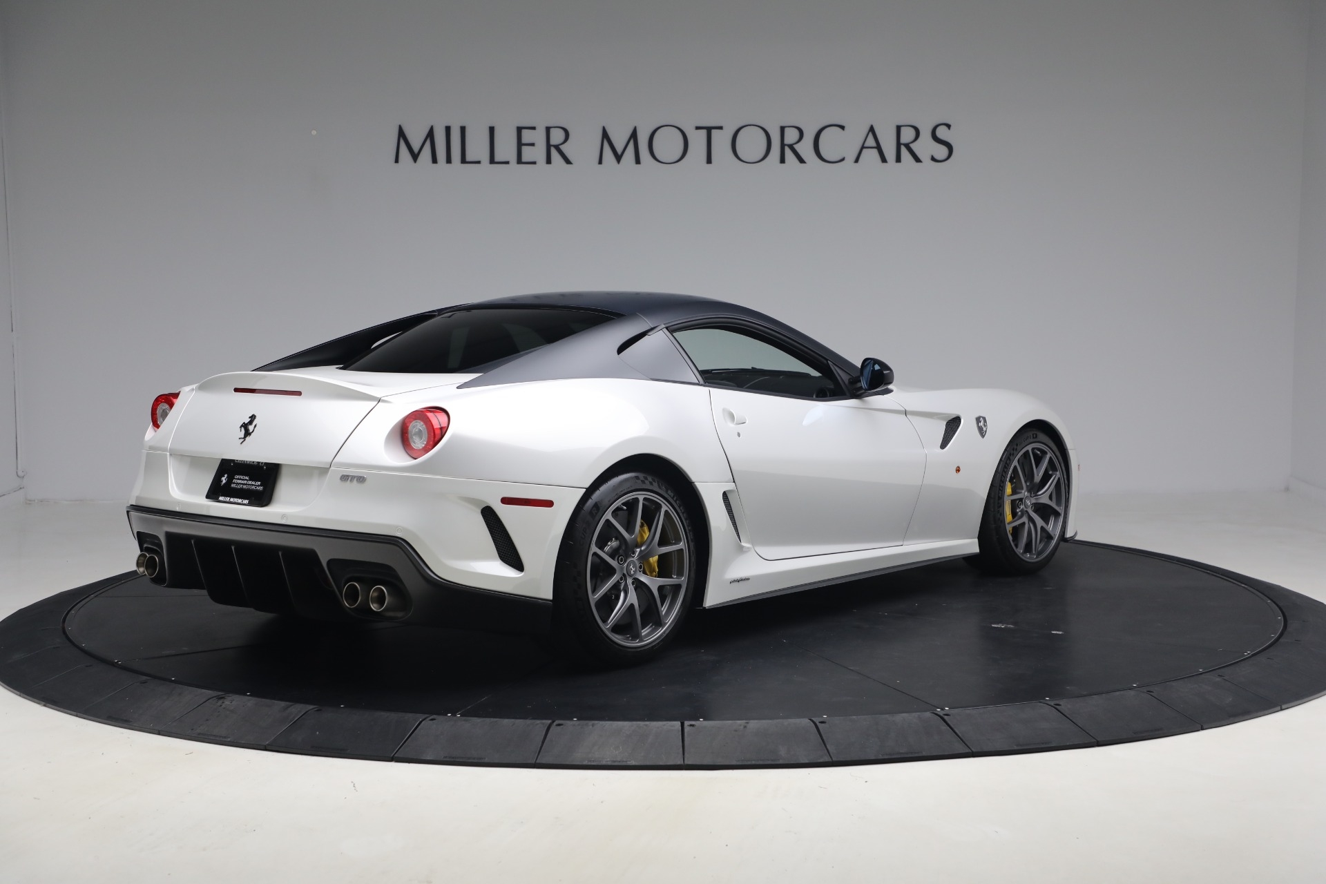 341589545_Used-2011-Ferrari-599-GTO(1).jpg.6388bf2f57073c8a42ed1497c3796025.jpg