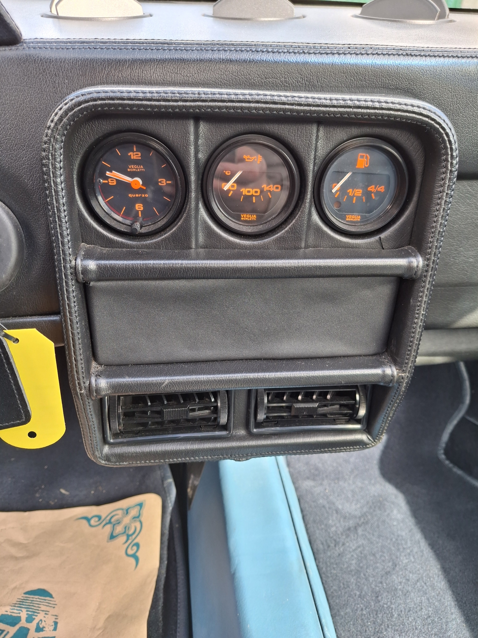 72583_interieur_Radio_May_13.jpg