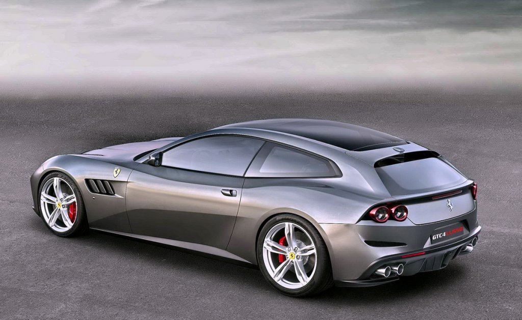 F3-Ferrari_GTC4Lusso-02-016.jpg