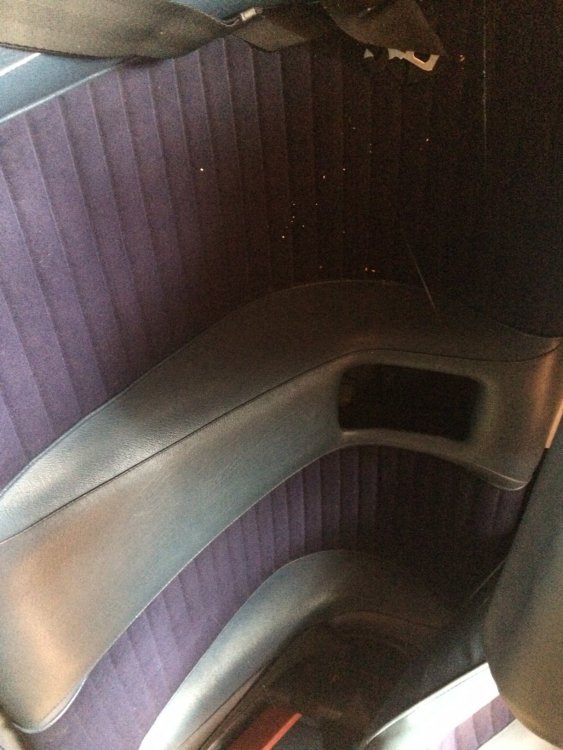 BANQUETTE ARRIERE.jpg