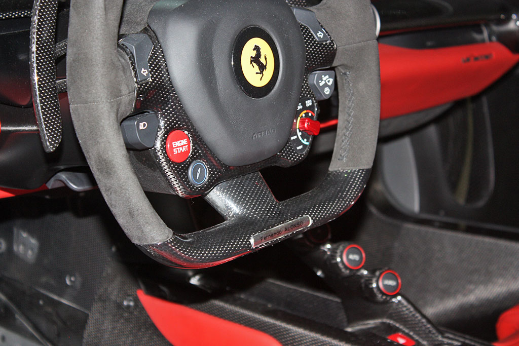 Fernando-Alonso-Wheel.jpg