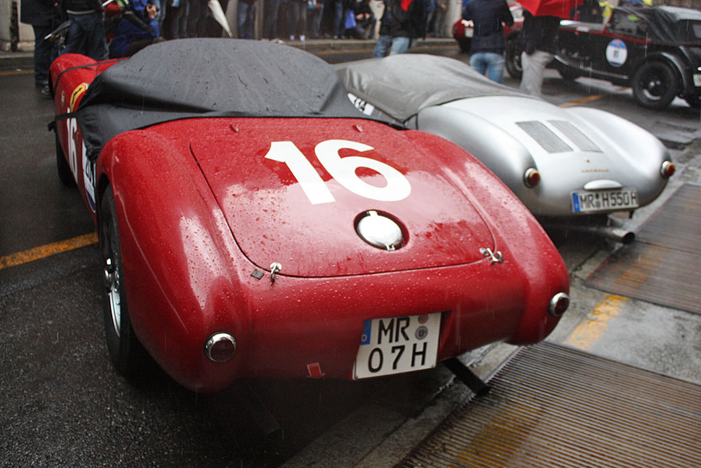 Ferrari-275S-0030MT-Back.jpg