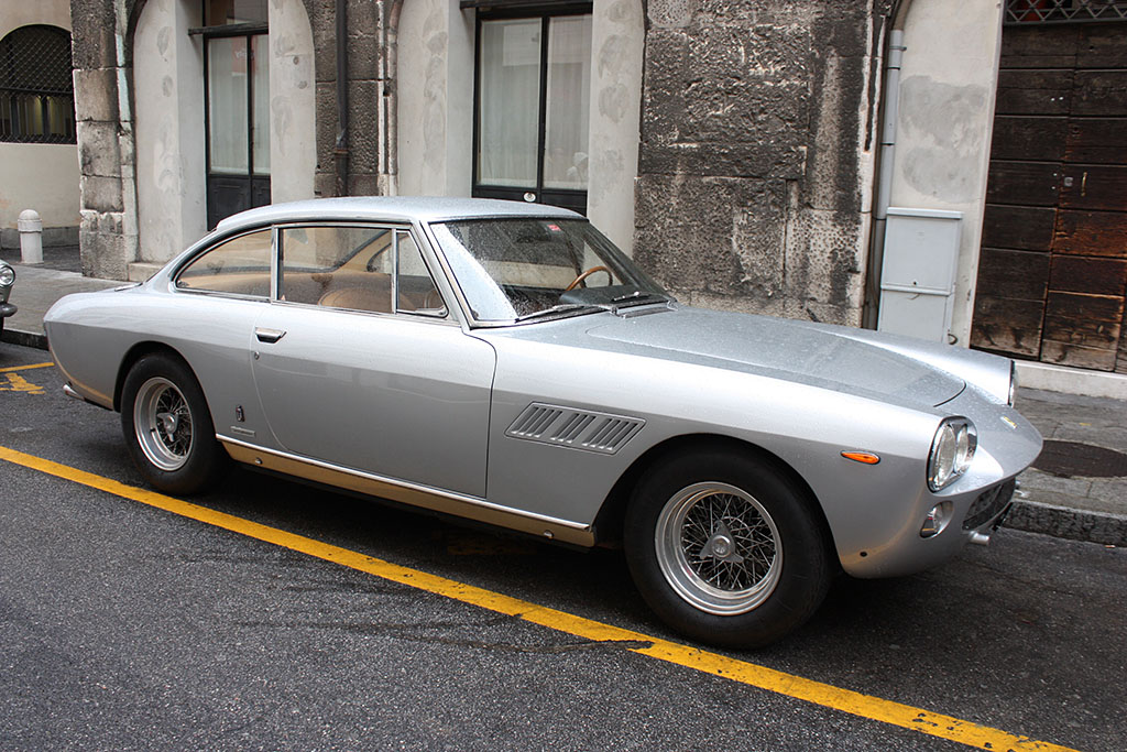 Ferrari-330-GT-Side.jpg