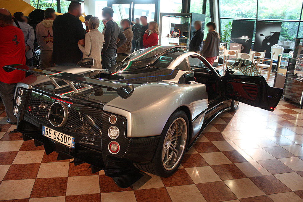 Pagani-Nonna-Back.jpg