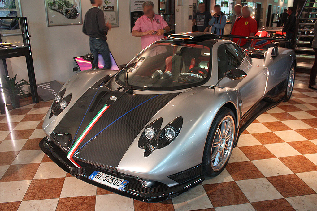 Pagani-Nonna-Front.jpg