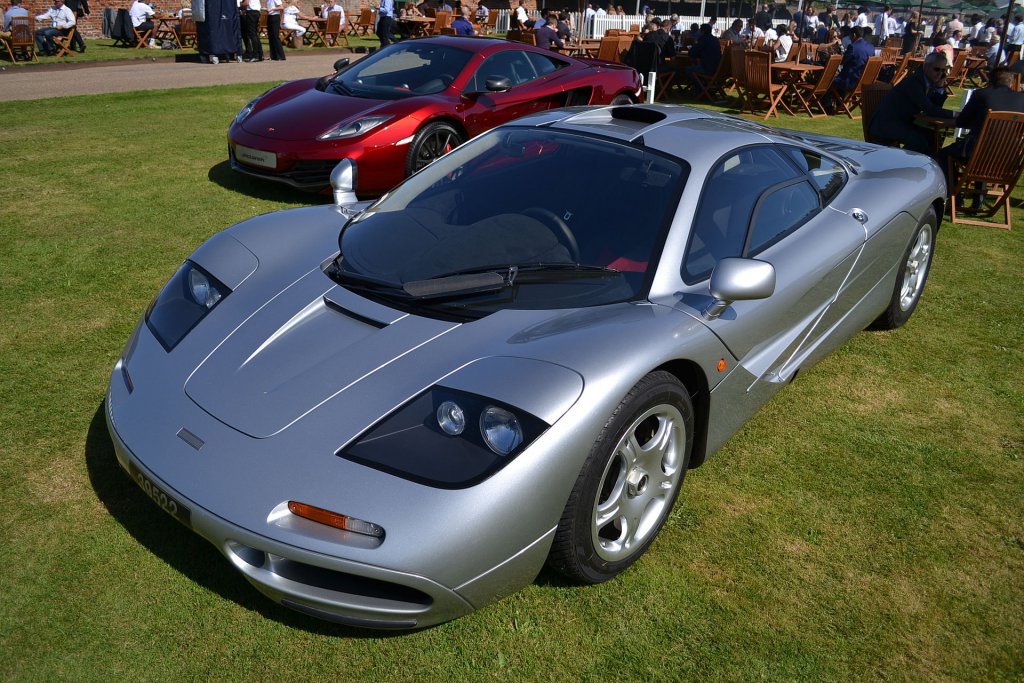 Salon_Privé_London_2012_(7956725492).jpg