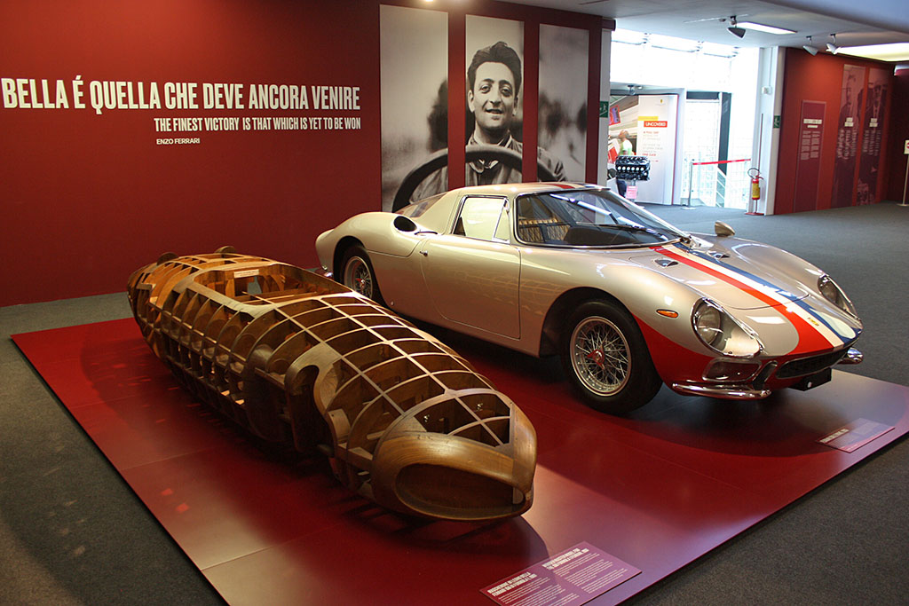 Entrance-Ferrari-Museo.jpg