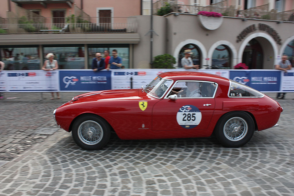 Ferrari-250-MM-Berlinetta-Pininfarina-Desenzano-Side.jpg