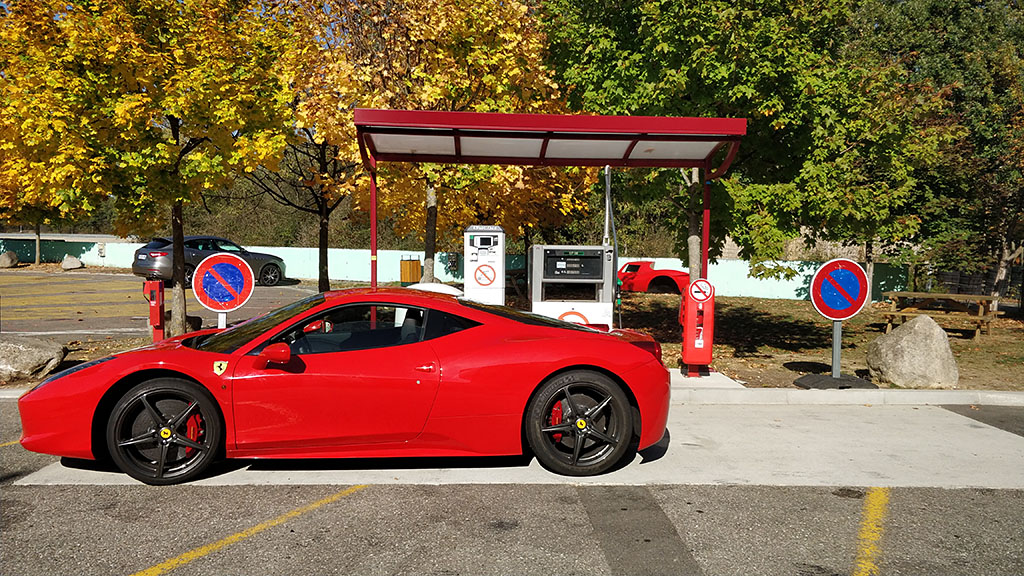 Ferrari 458 Italia.jpg