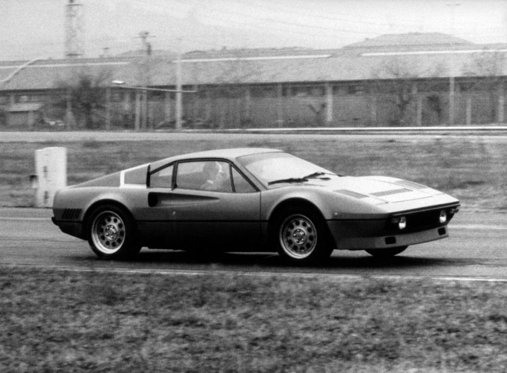 5a4b6dc7a93ec_1983FerrariGTOTestMuleChassisn44421.thumb.jpg.7f749854e66ee24c5bf13019cf7ac4c2.jpg