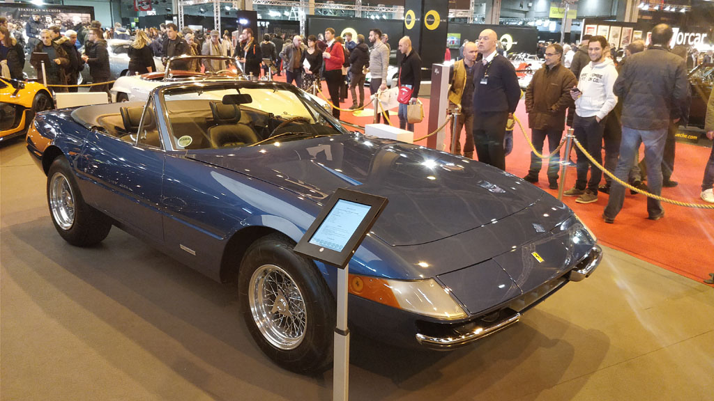 Ferrari-Daytona-Spider-Blue.jpg