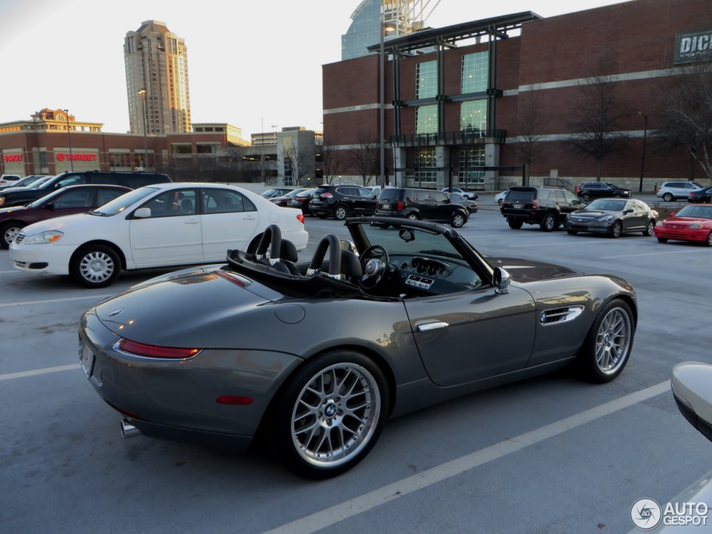 bmw-z8-c884805082016113640_1.thumb.jpg.c68022a4f82156955638f440c63715b3.jpg