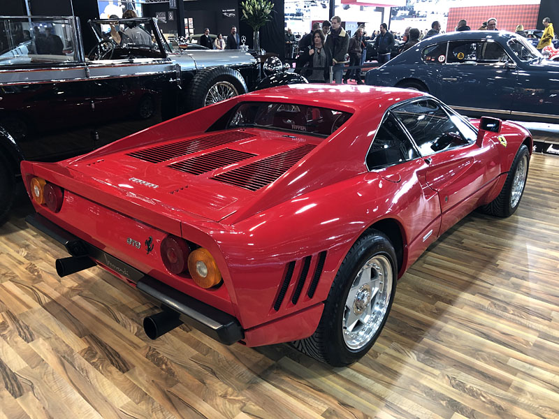 Ferrari-288-GTO-Back.jpg