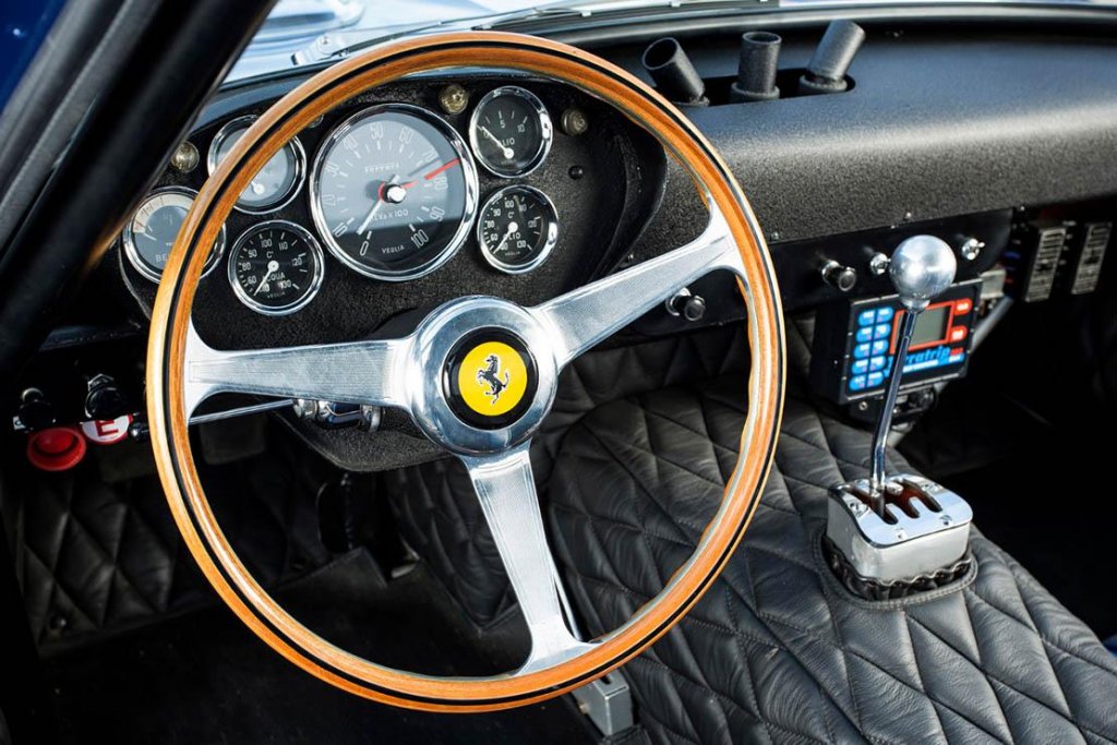 Ferrari 250 GTO (1).jpg