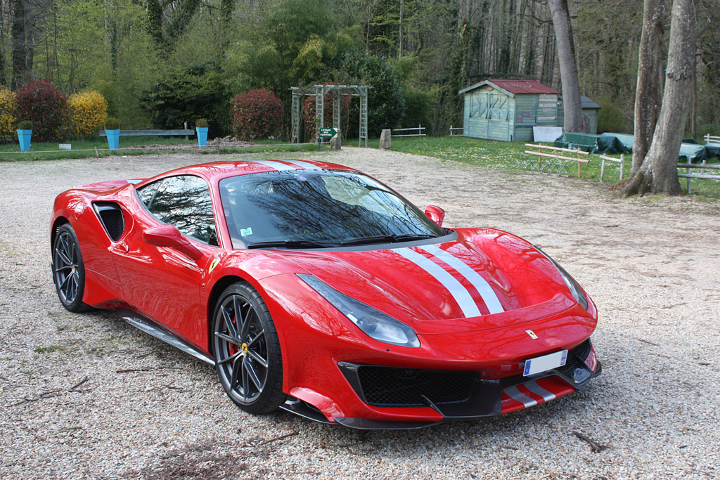 Ferrari-488-Pista.jpg