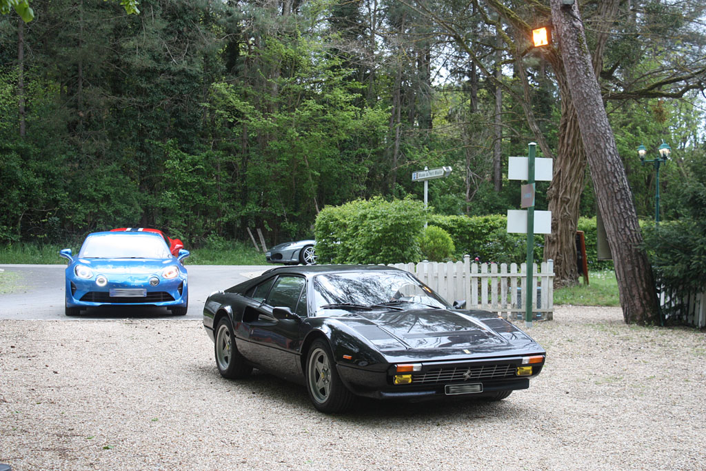 Ferrari-308-GTB.jpg