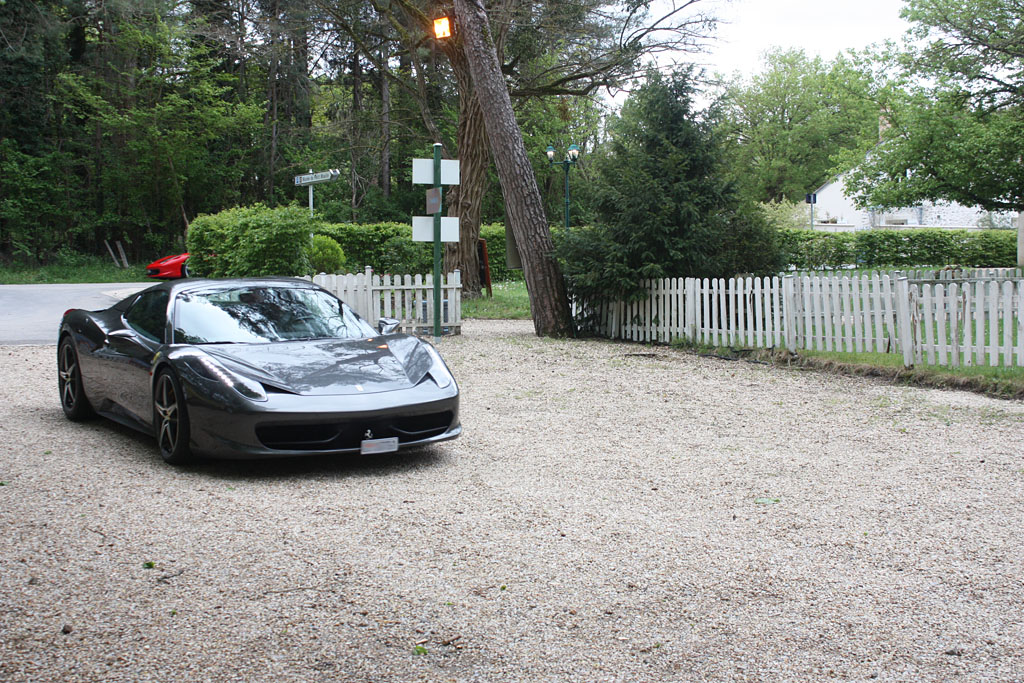 Ferrari-458-Grigio.jpg