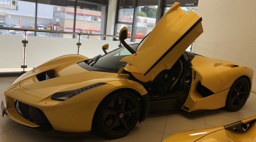 Laferrari interior.jpg