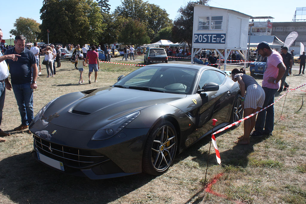 Ferrari-F12.jpg