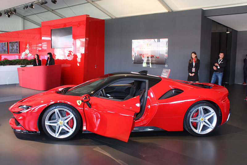 Ferrari-SF90-Stradale.jpg