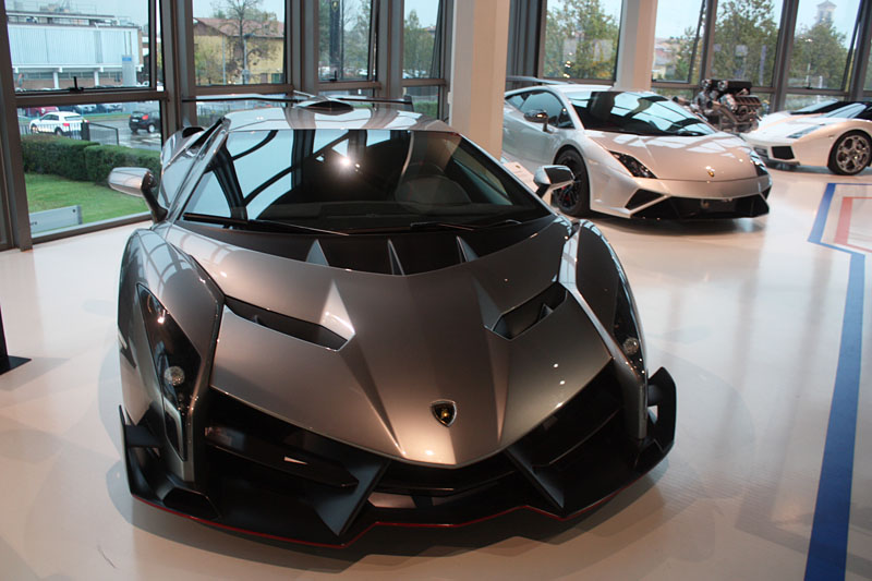 Lamborghini-Veneno.jpg