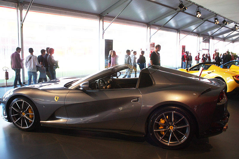 Ferrari-812-GTS-Side.jpg