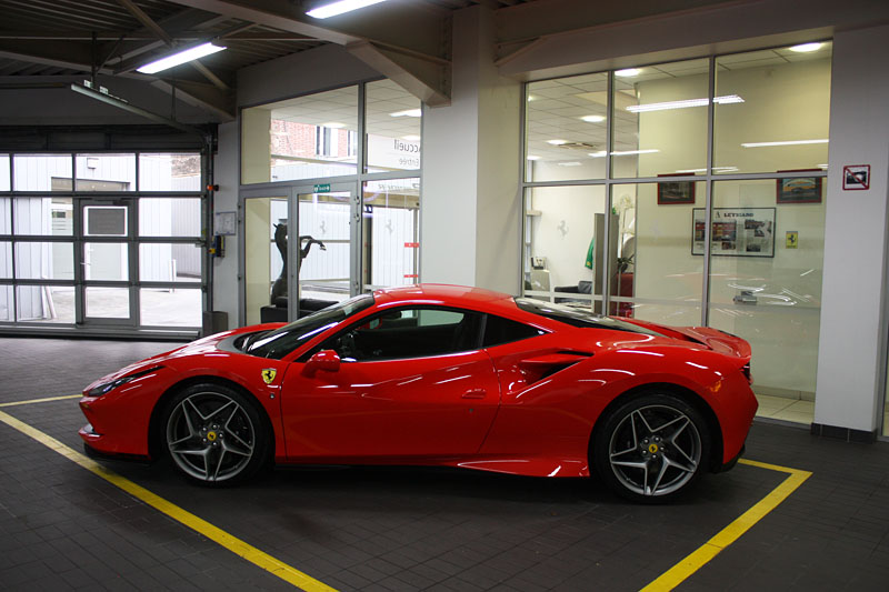 Ferrari-F8-Tributo-Side.jpg