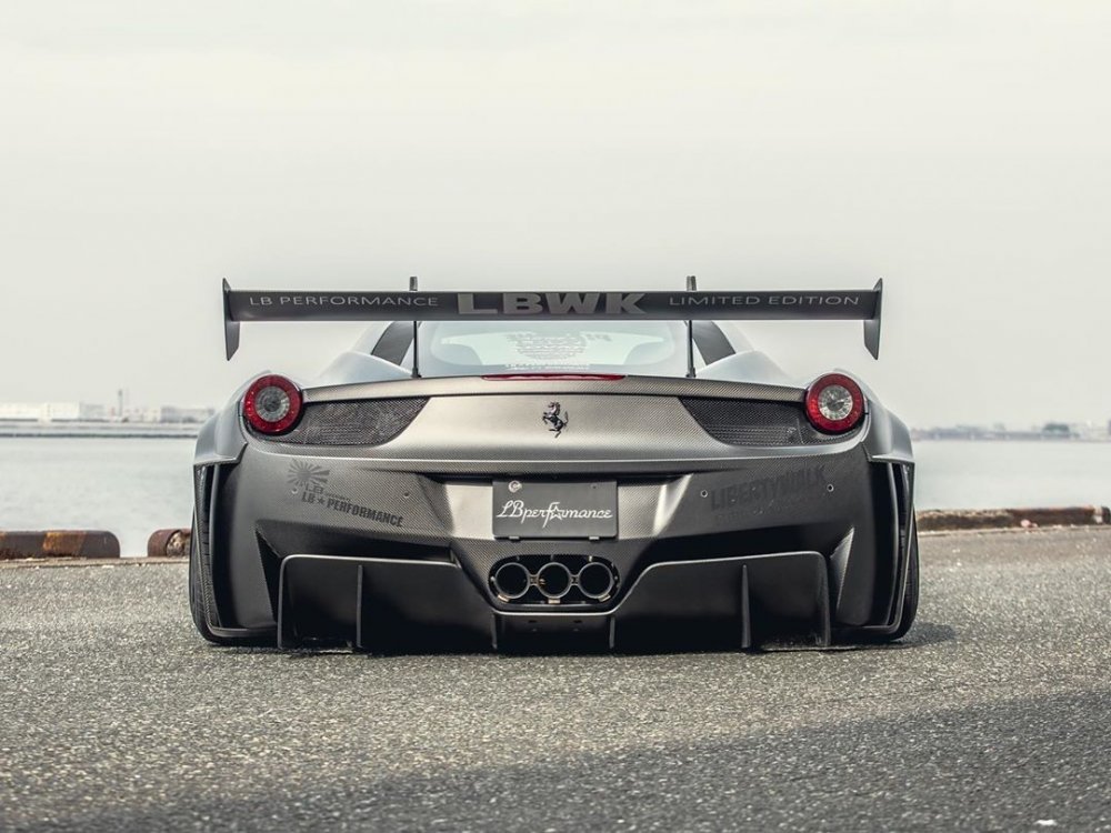 carbon-liberty-walk-ferrari-458-is-simply-the-zest-looks-enzo-like_13.jpg
