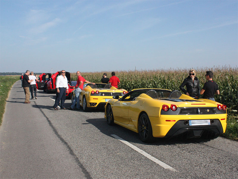 Ferrari-16M-Giallo.jpg