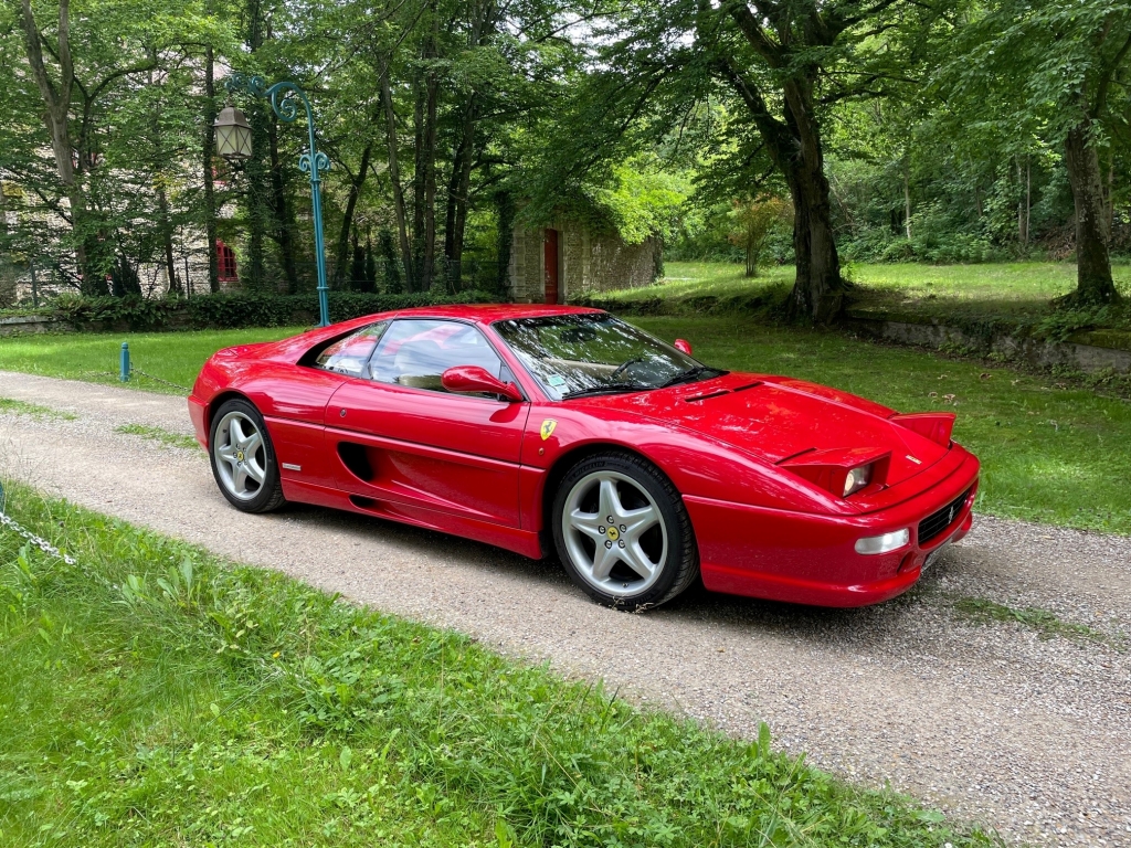 Trobien F355 GTS.jpg