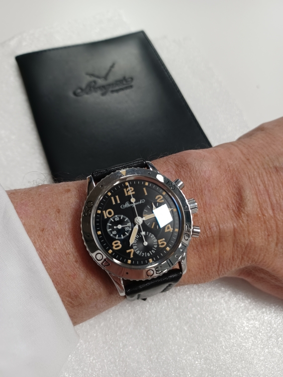 Breguet JM poignet.jpg