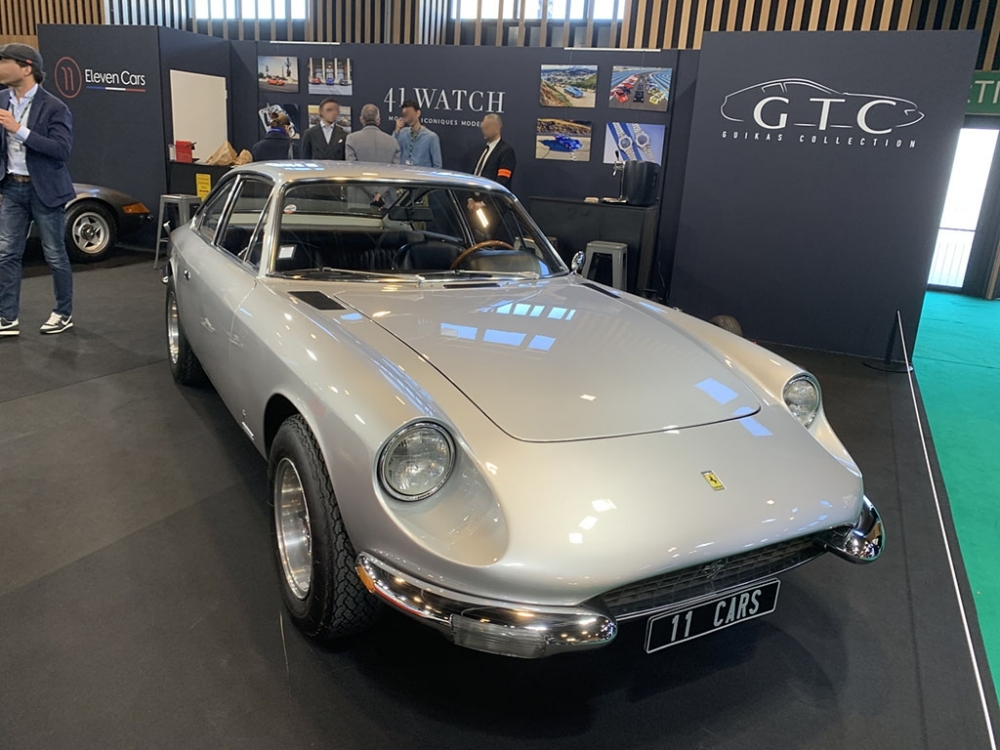 Ferrari-330-GTC-Grise.jpg