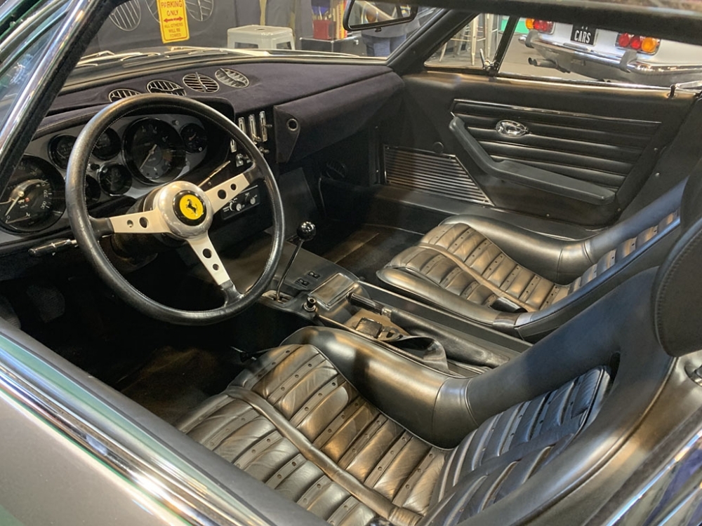 Ferrari-Daytona-Interior.jpg