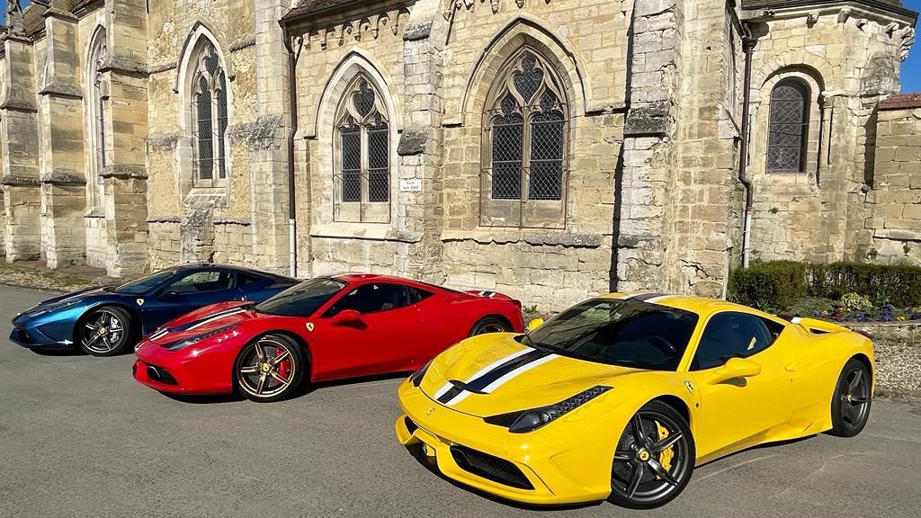 Ferrari-458-Speciale-Church.jpg