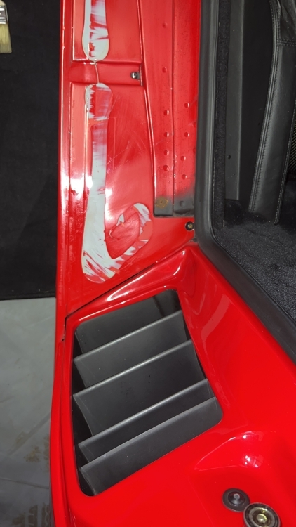 removed-seuil-porte-Ferrari-F355.jpeg