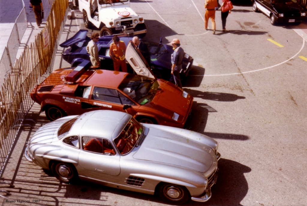 1981-Monaco-Mercedes 300 SL. Lamborghini Countach-Piscine.jpg