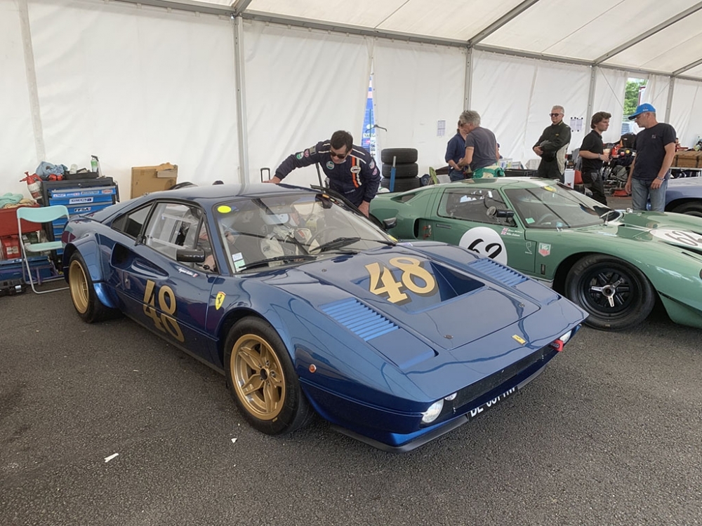 Ferrari-308-Bleue.jpg