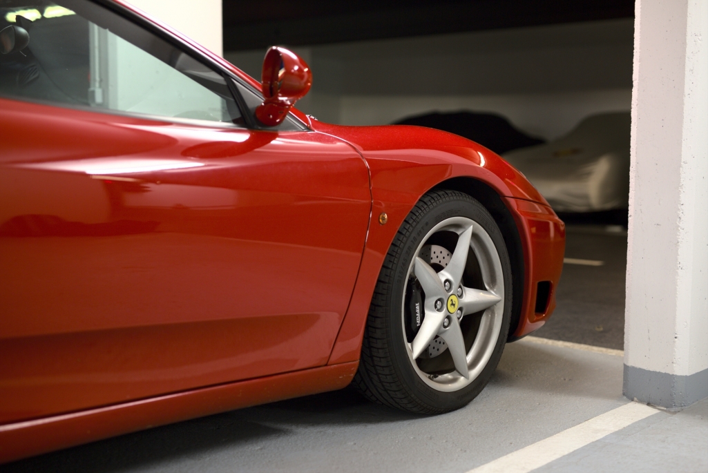 ferrari-360-modena-aile-droite.jpg