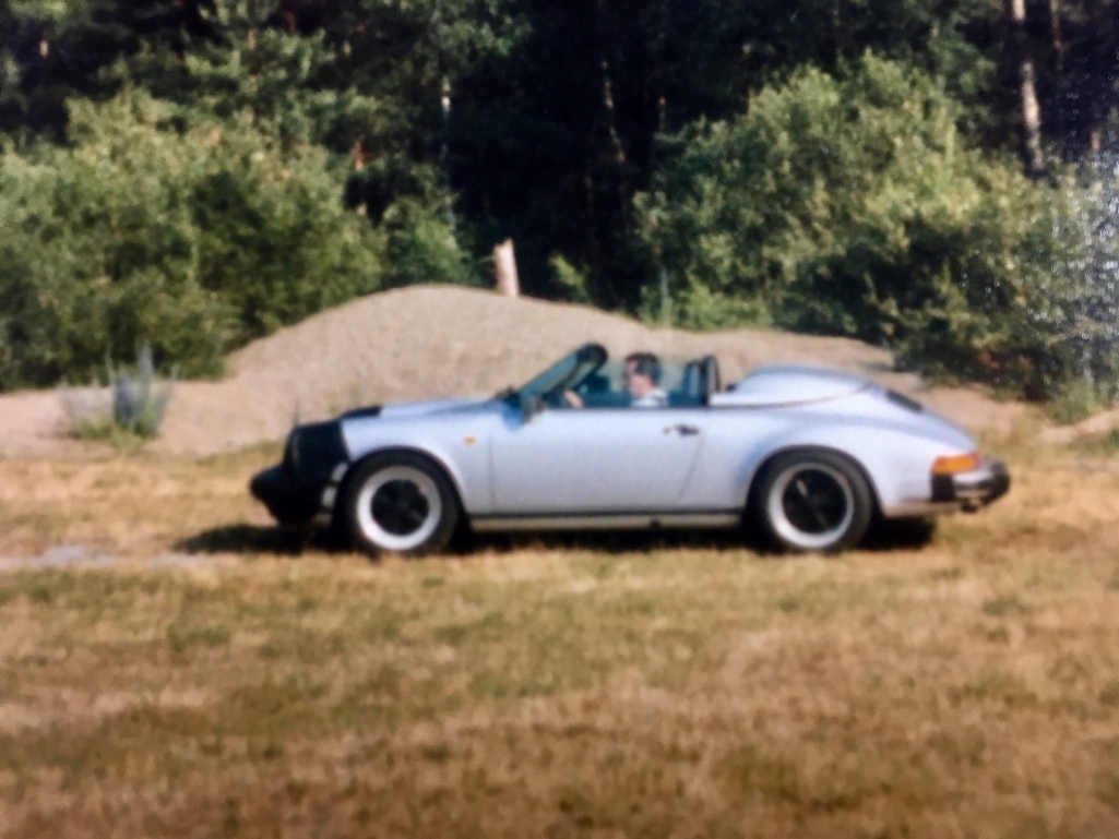 321968107_911Speedster.thumb.jpg.222fff8a99817f9b972a8e78c80c8873.jpg