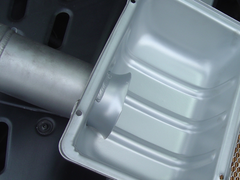 air_intake_cover.jpg.77648638aa3643bc061d2dfc5595ae00.jpg