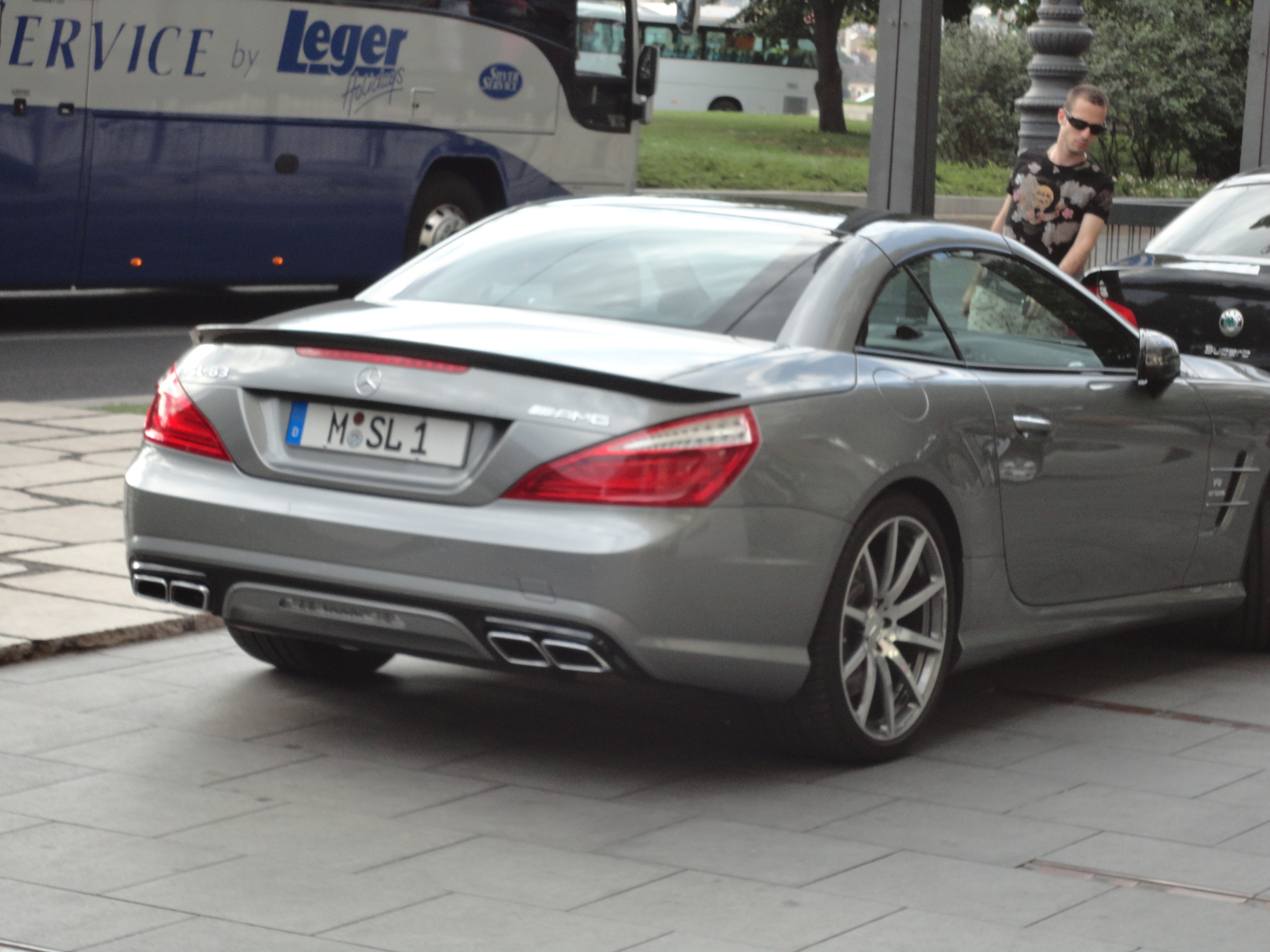 Mercedes 55SL AMG MSL1 Budapest aout 2013.JPG