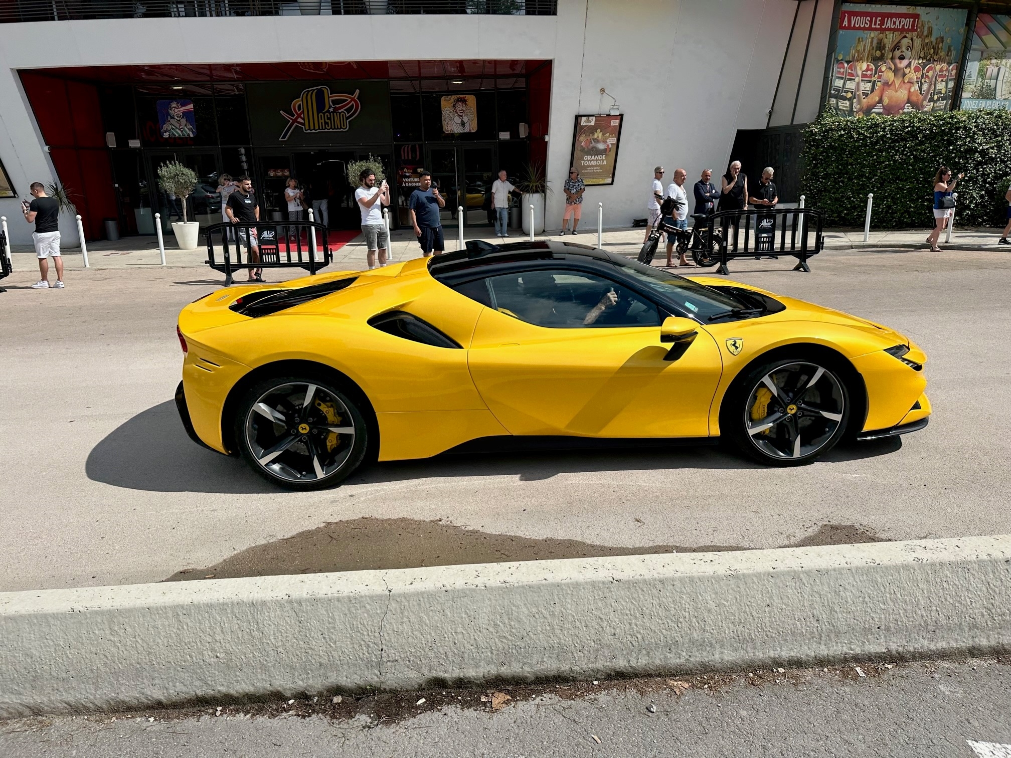 865497739_LGM5.jpg.3969ac80b9700446826e6d212027d265.jpg