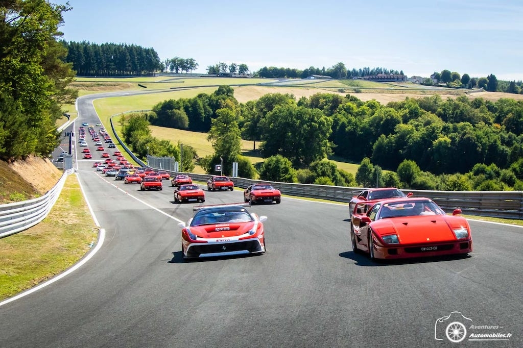 Parade-Mas-du-Clos-Meeting-Ferrarista.JPG