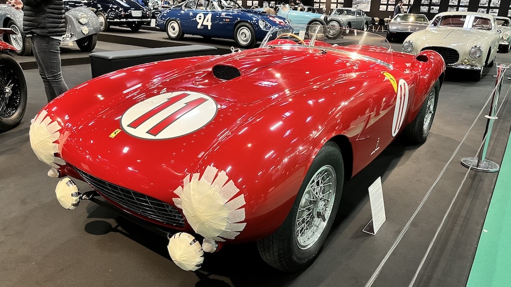 Ferrari 375 MM.jpg