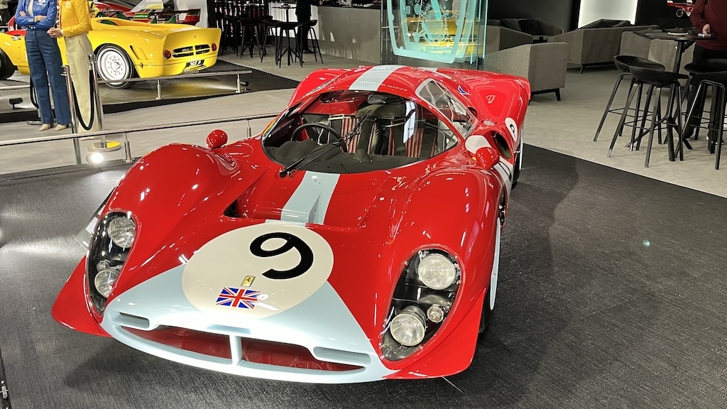 Ferrari 412P.jpg