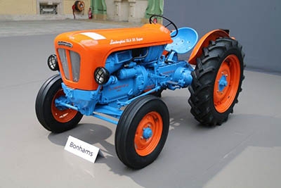 tracteur-lamborghini-dla-35-1957-001-800x533.jpg.05ad1b75b8f7fa2fe9a7094fc7f545fe.jpg
