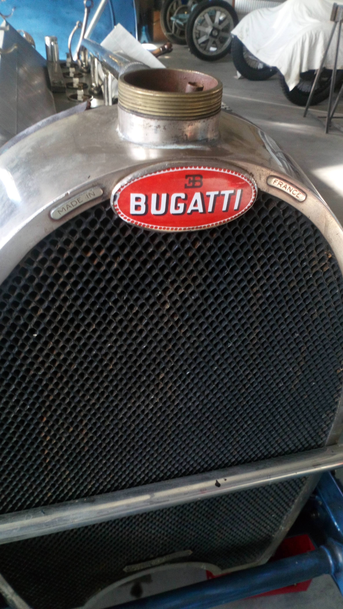 bugatti.JPG